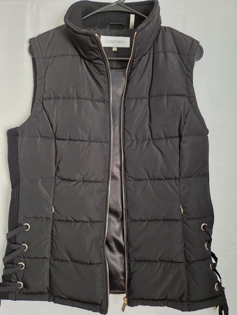 Calvin Klein Black Quilted Puffer Vest with Lace-Side Detail. M